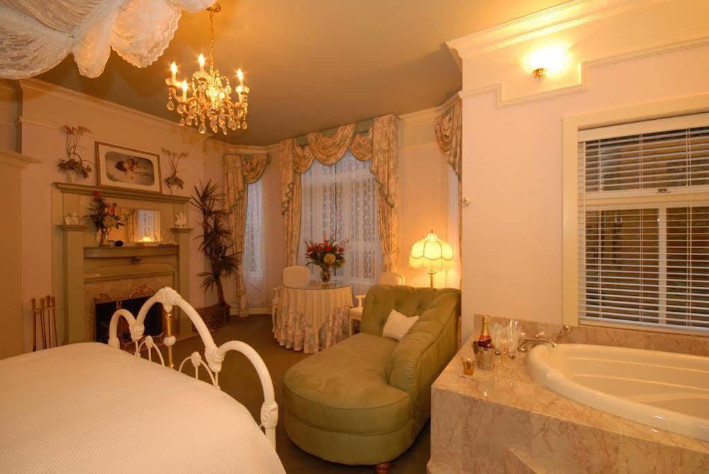 Humboldt House Bed & Breakfast Βικτώρια Εξωτερικό φωτογραφία